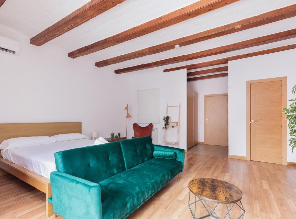 Spacious Doubleroom Apartment At Sants Barcelona Exterior foto