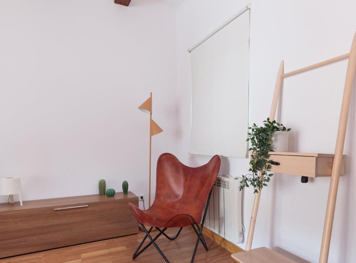 Spacious Doubleroom Apartment At Sants Barcelona Exterior foto