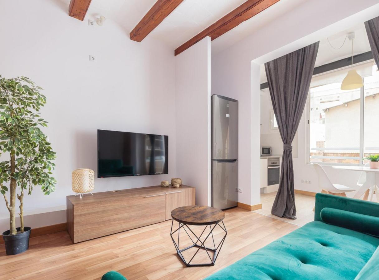 Spacious Doubleroom Apartment At Sants Barcelona Exterior foto